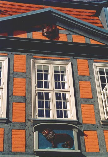 L�wenapotheke Waren